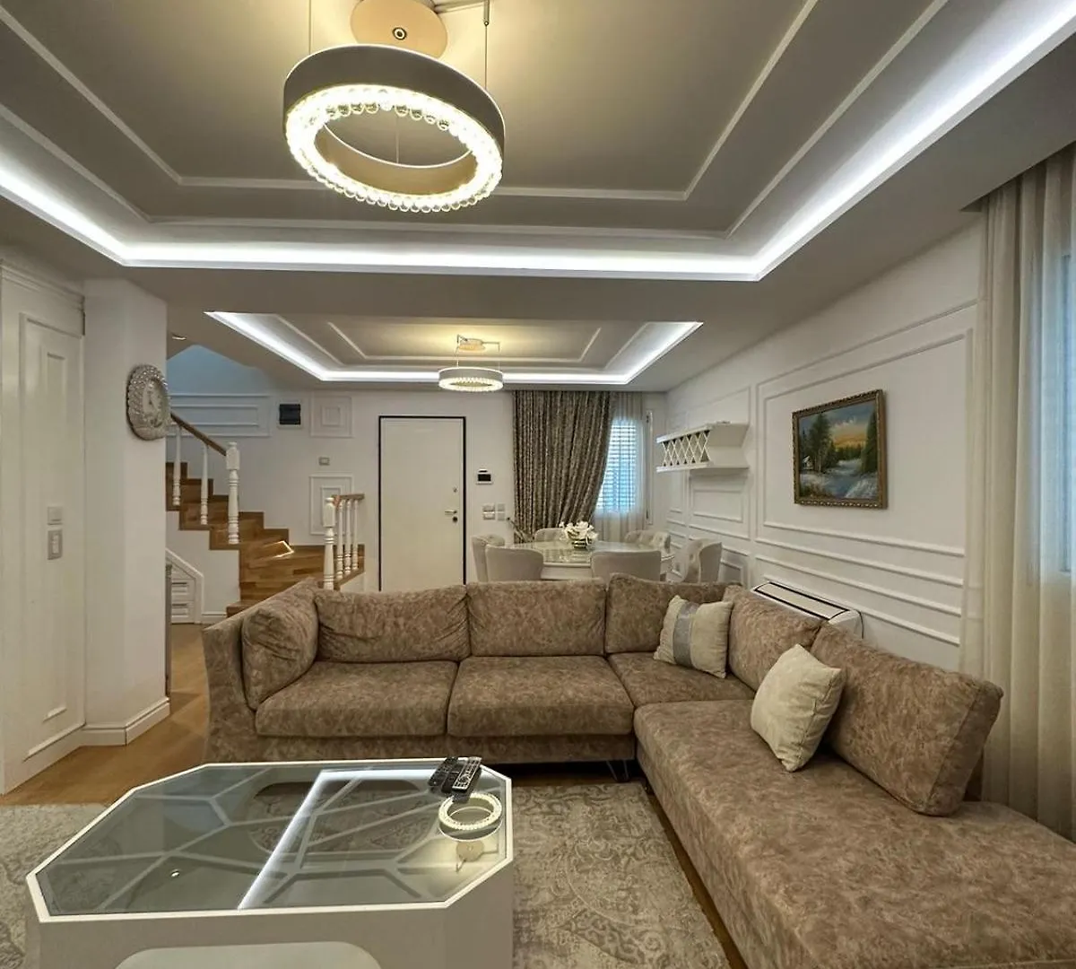 Villa Inside Tirana 0*,  Albanien