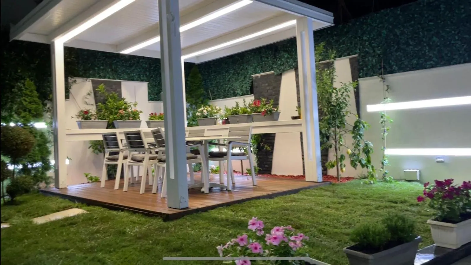 Villa Inside Tirana Albanien